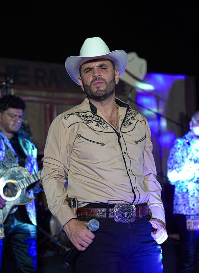 ¿Qué pasó con El Komander, famoso cantante de corridos?