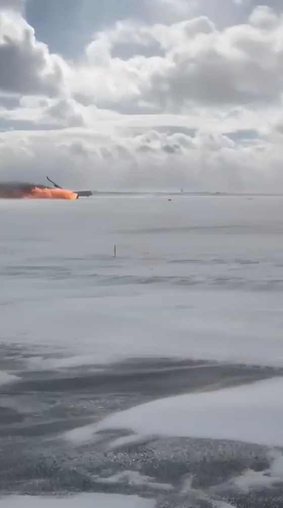 Toronto. Difunden momento en que avión se incendia