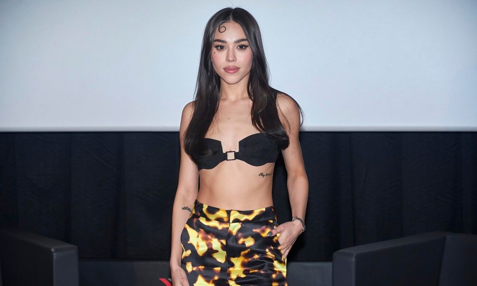 Danna Paola responde críticas a su ropa interior