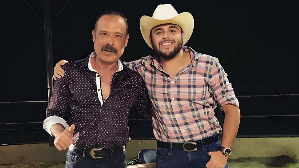 Gerardo Ortiz acepta que cantó para narcos
