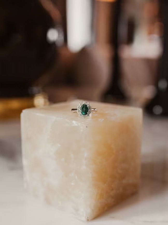 Alejandra Capetillo presume elegante anillo de bodas