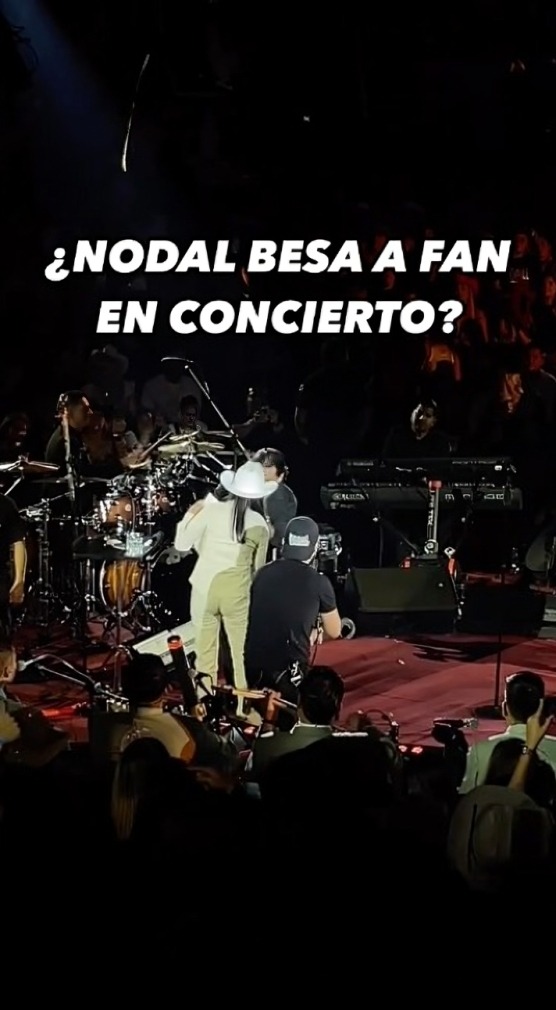 Captan beso en la boca entre Christian Nodal y fan