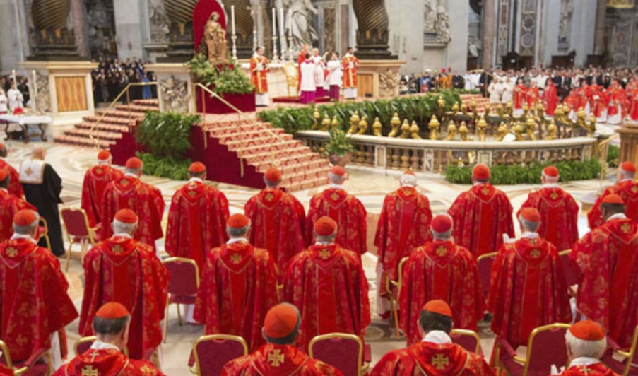 Cónclave en el Vaticano