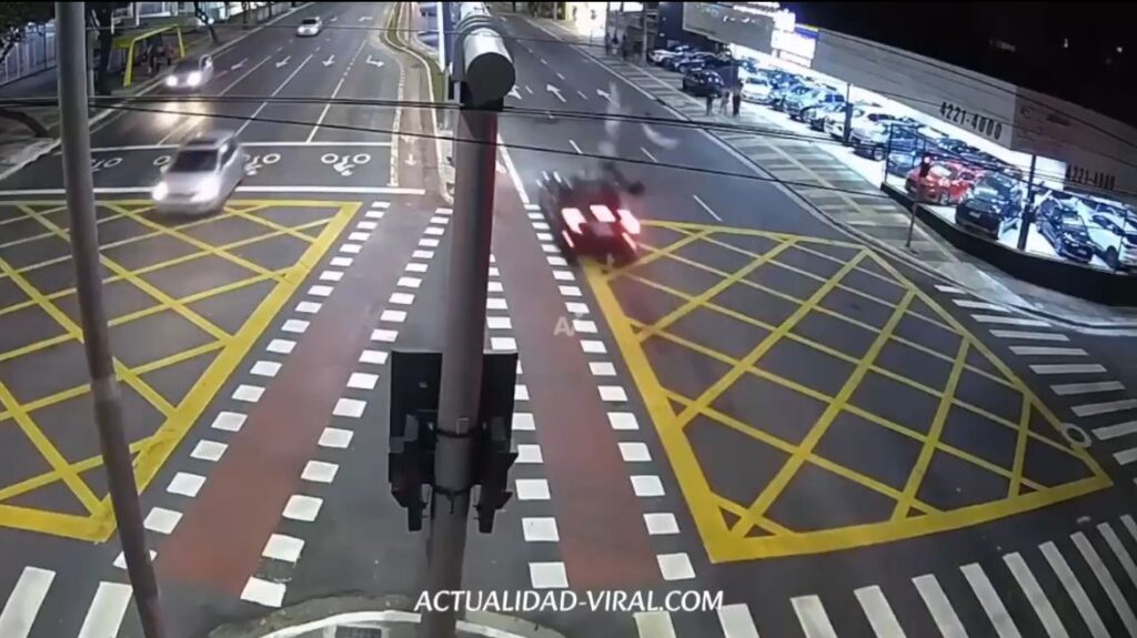 Jóvenes son asesinadas por conductor en Brasil