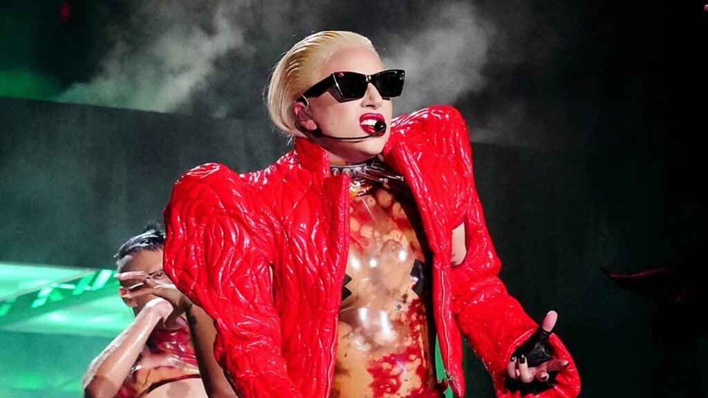 Lady Gaga da discurso en español a fans mexicanos