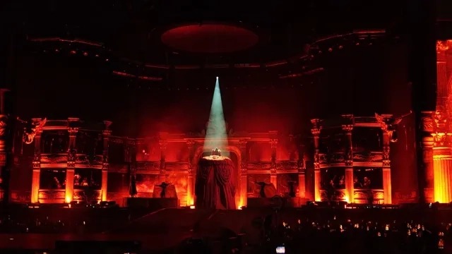 Lady Gaga ofrece discurso a fans de México