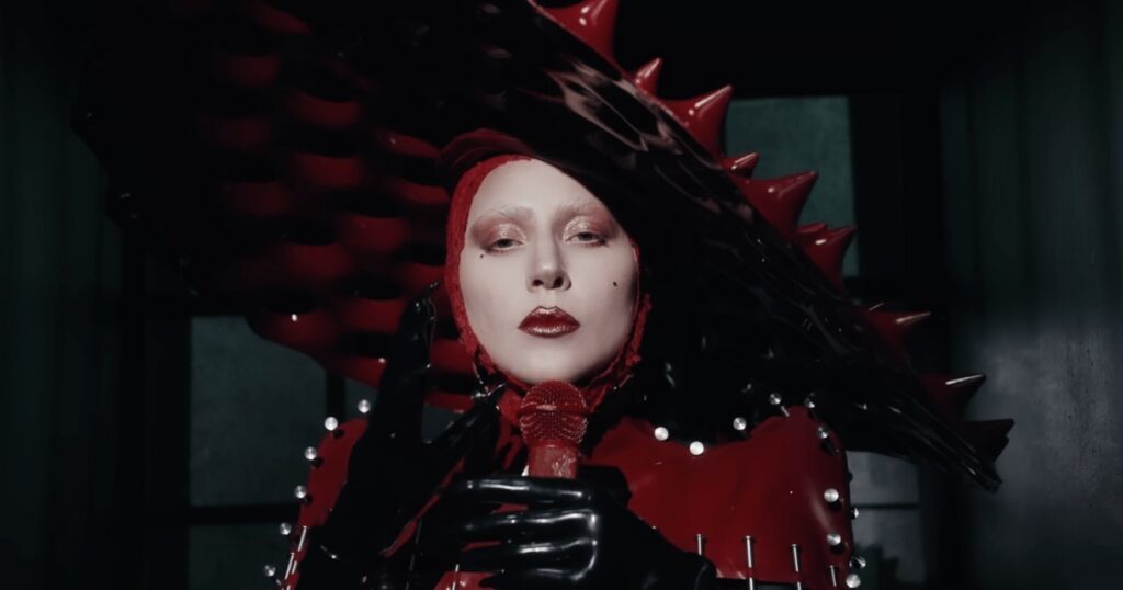 Lady Gaga sorprende a fans en México