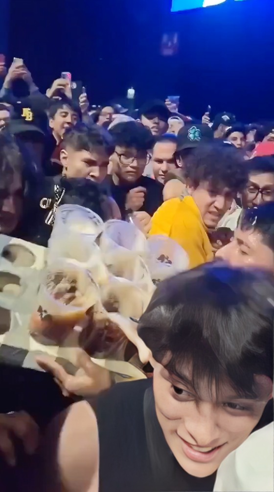 Tiran mercancía a vendedor de cervezas 
