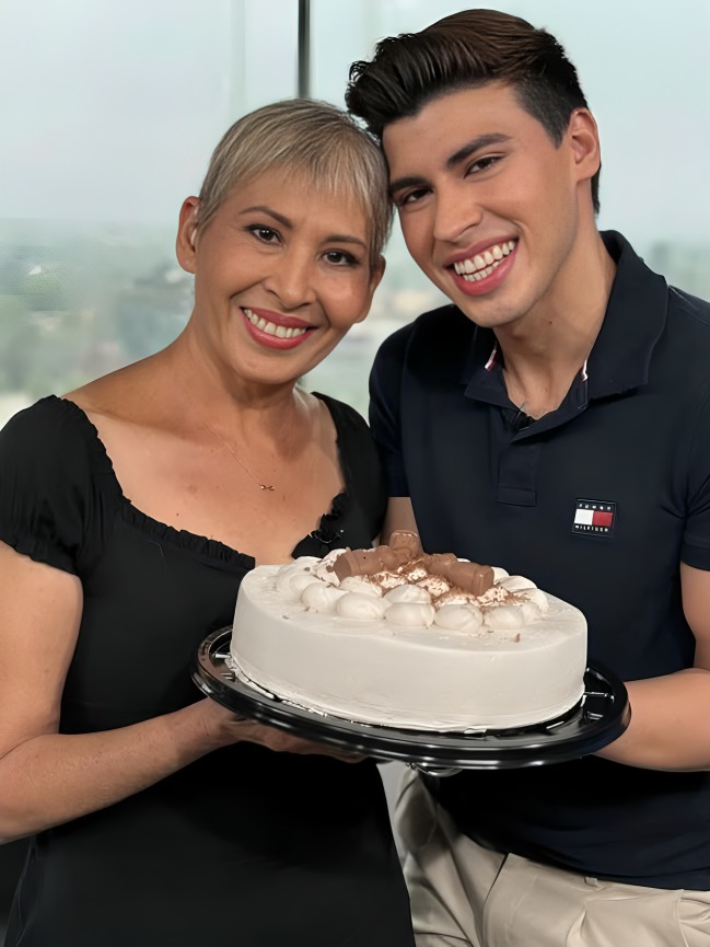 La Divaza y su mamá