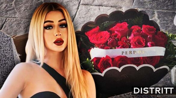 Valeria Márquez: dejan ramo de rosas con mensaje de perdón