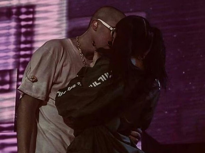 ¿Cómo inició el romance entre Bad Bunny y Cazz?