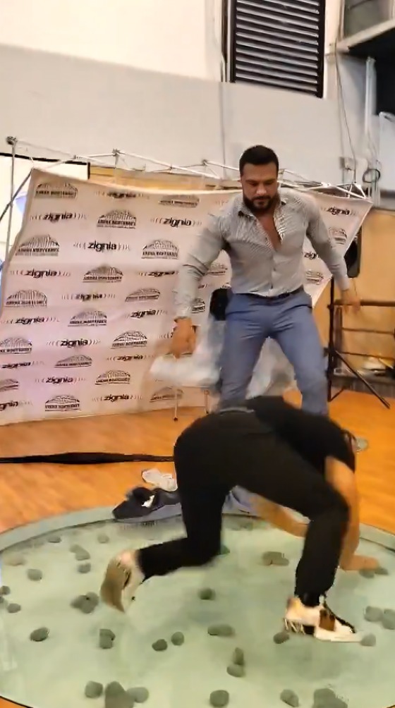 El Patrón ataca a El Hijo del Vikingo en conferencia de prensa