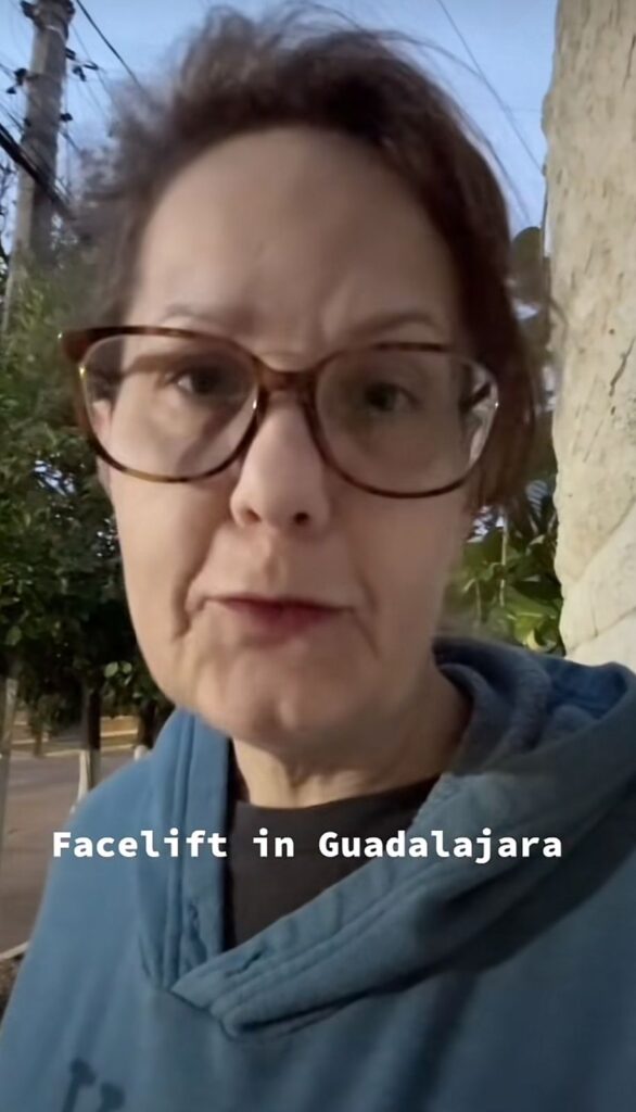 Mujer estadounidense comparte resultados de cirugía estética en México