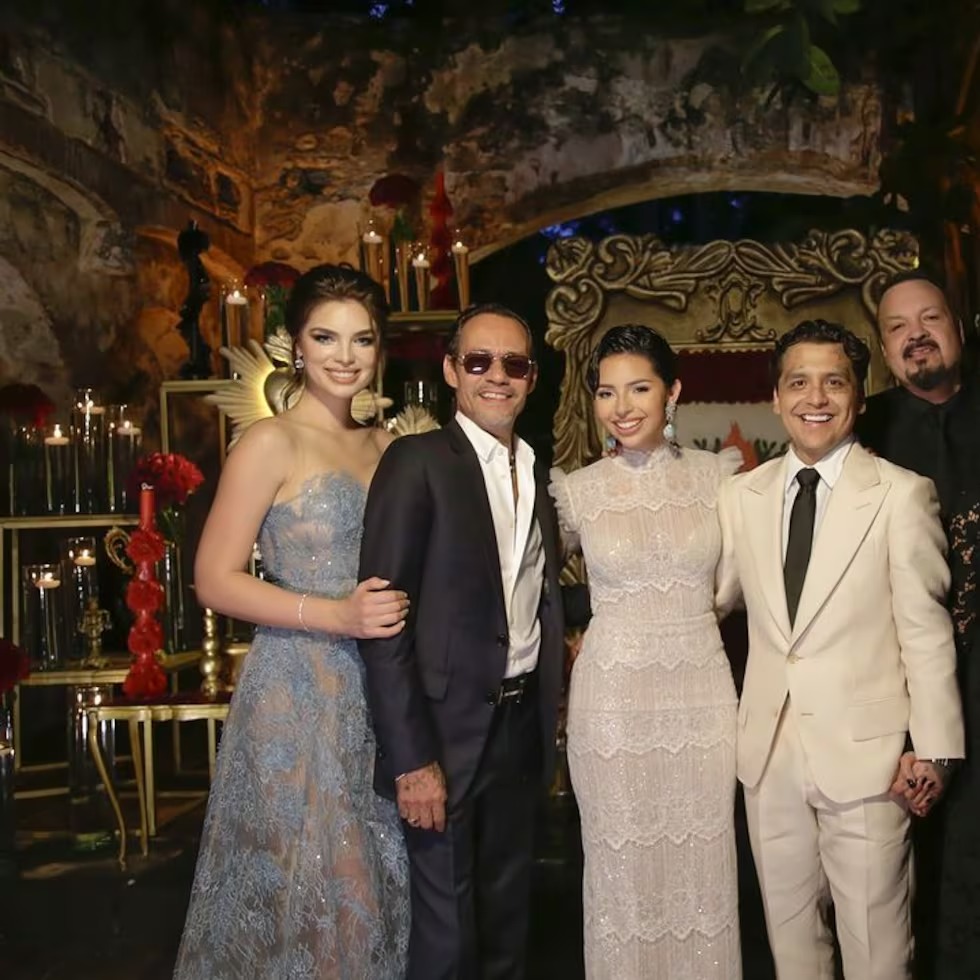 Pepe Aguilar revela historia de amor entre Nodal y Ángela