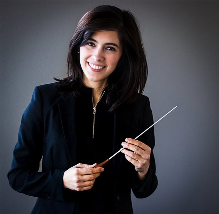 De vocalista de Plastilina Mosh a directora de orquesta