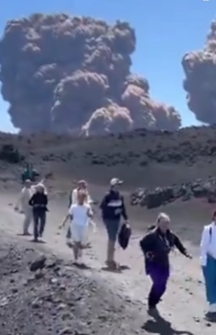 ¿Cuál es la situación actual del Volcán Etna?