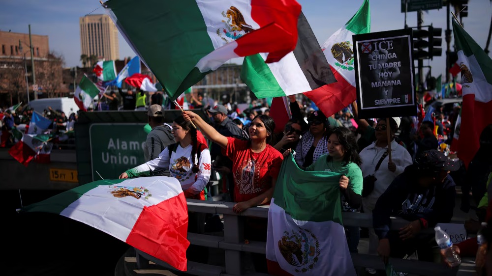 Ángela Aguilar presume su nacionalidad estadounidense