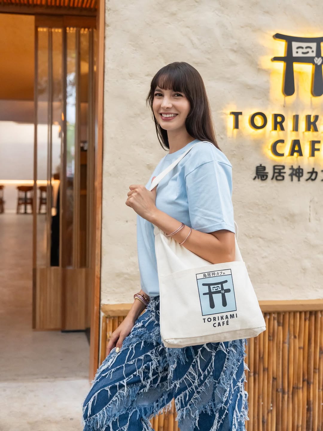 ¿Cuánto cuesta comer en Torikami café de Luisito Comunica?