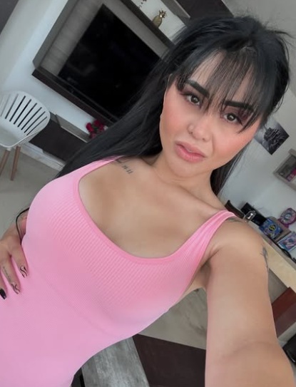 Gomita presume cambio de aspecto