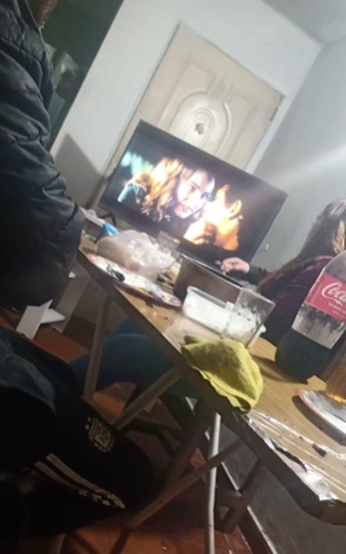 Hombre viaja tres horas para conocer a mujer