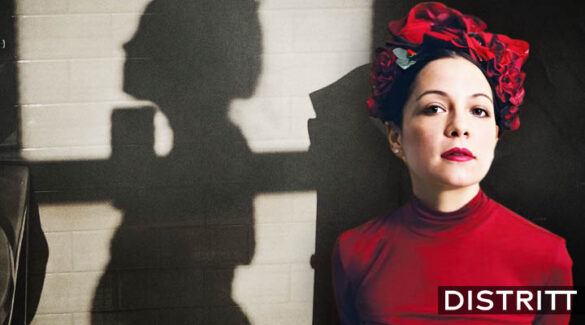 Natalia Lafourcade anunica embarazo con tiernas fotos