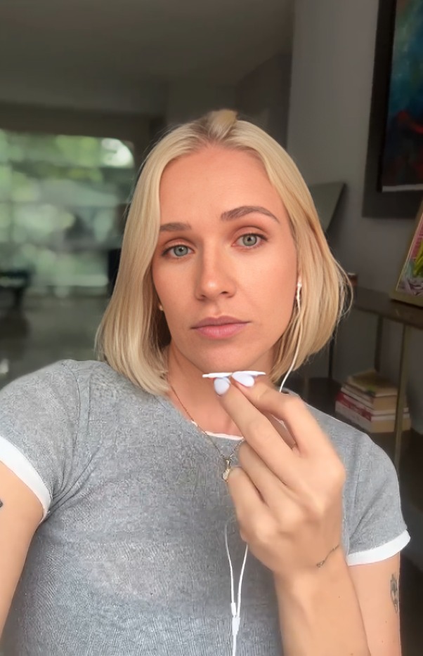 Influencer rusa se burla de la música mexicana