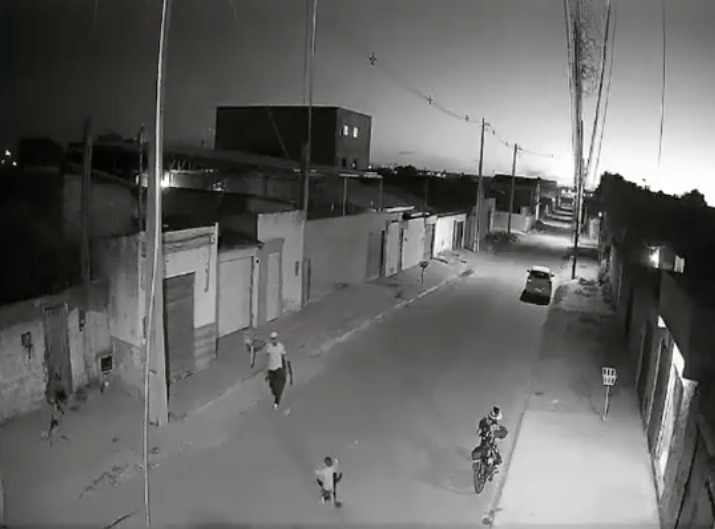 Niño muere atropellado mientras jugaba en la calle