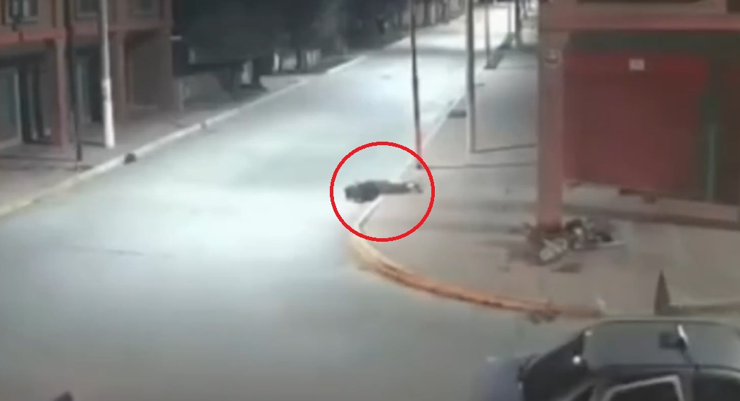 Thiago Medina sufre accidente en motocicleta