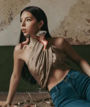 Internautas comparan fotos de Ángela Aguilar antes y después