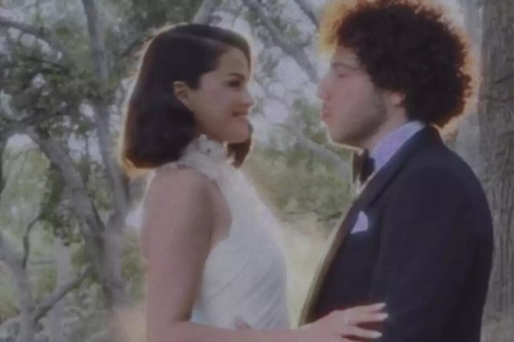 Así fue la boda de Selena Gómez y Benny Blanco