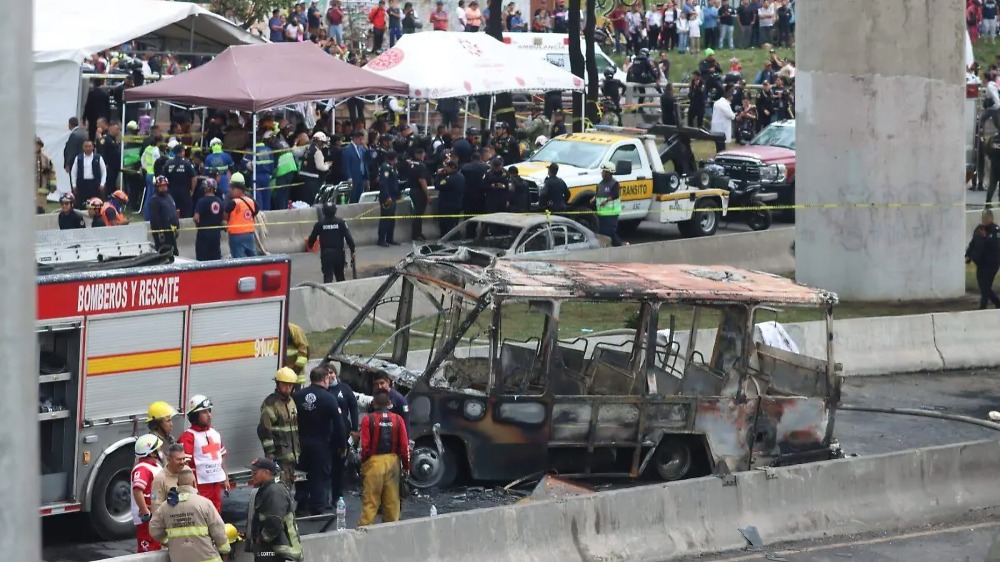 Bus calcinado