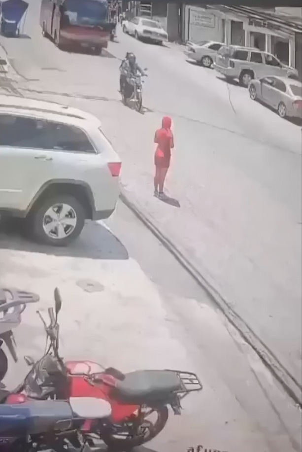 Caracas. Quinceañera muere atropellada por camioneta 4x4
