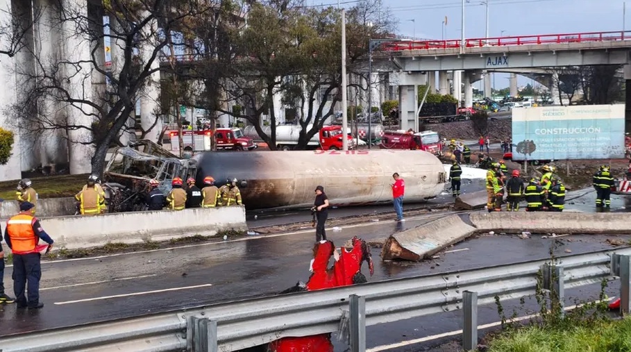 Explotó pipa en la alcaldía Iztapalapa