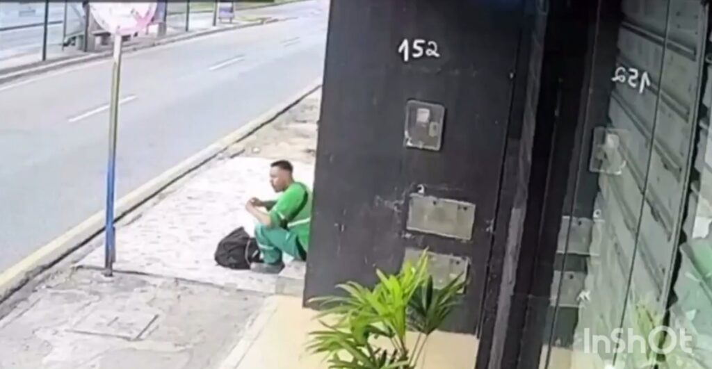 Hombre se salva de ser atropellado en Brasil