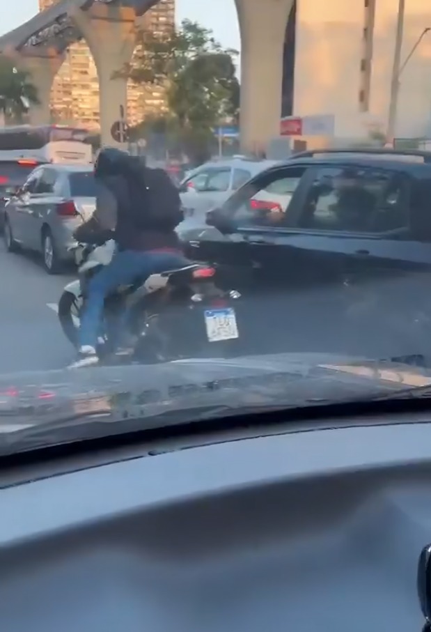 Víctima arrebata arma a ladrón y le dispara