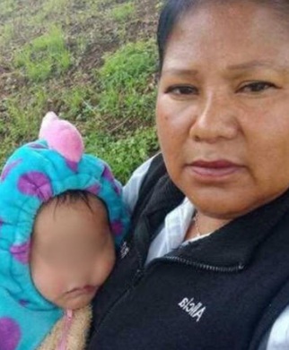 Alicia Matías y su nieta