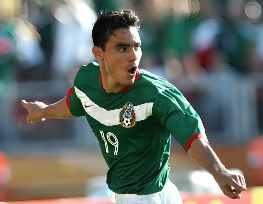 Omar Bravo seleccionado