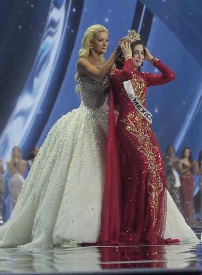 Así fue la coronación de Bosch en Miss Universo 2025
