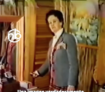 Revelan video de Lorraine Warren frente al espejo