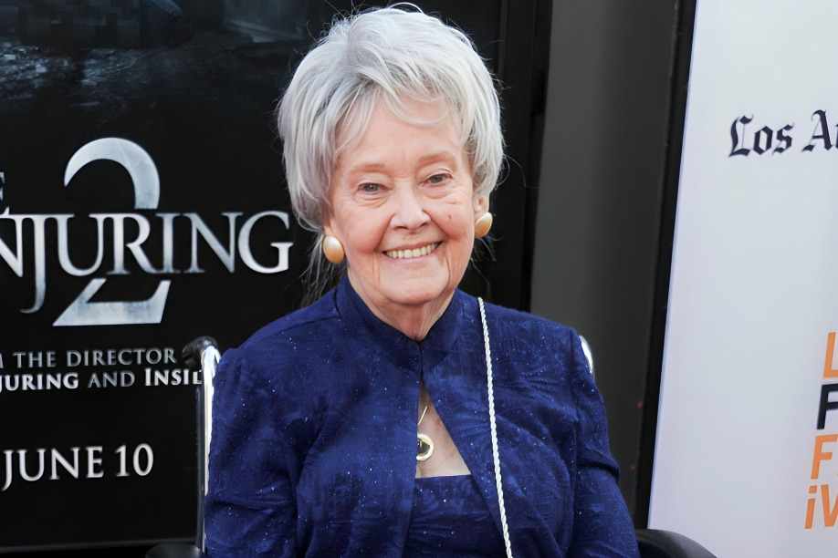 ¿Cómo murió Lorraine Warren?