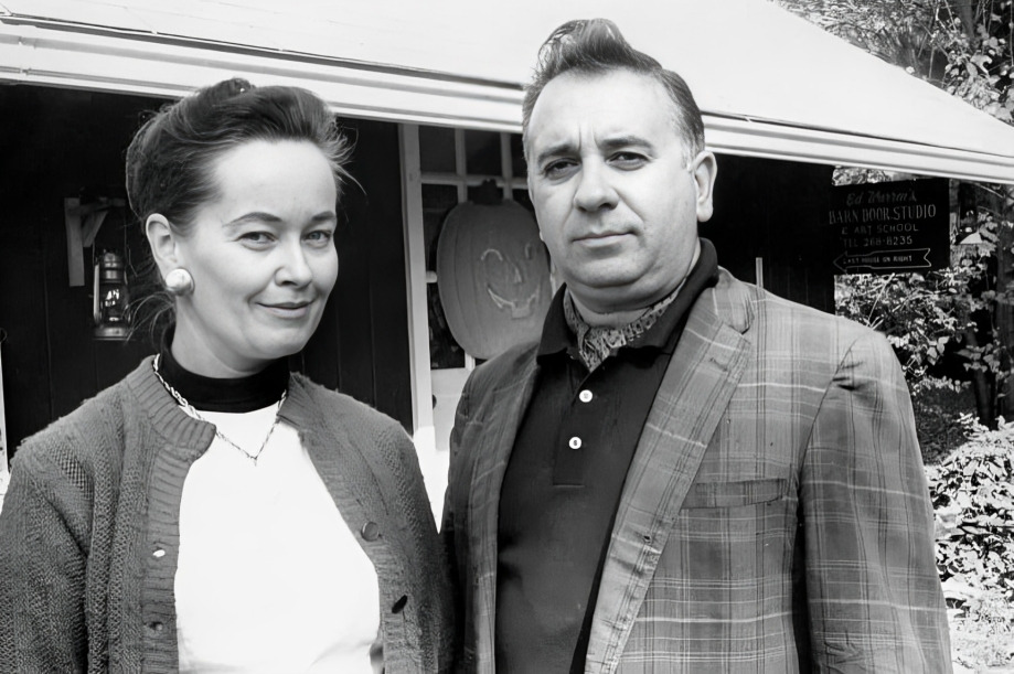 Revelan video de Lorraine Warren frente al espejo