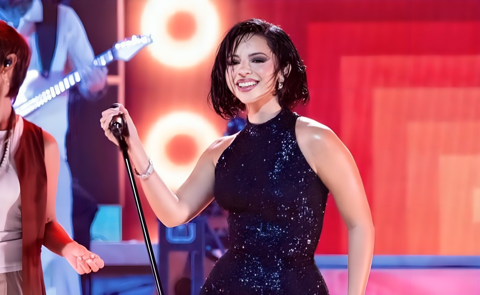 Ángela Aguilar cambia de imagen