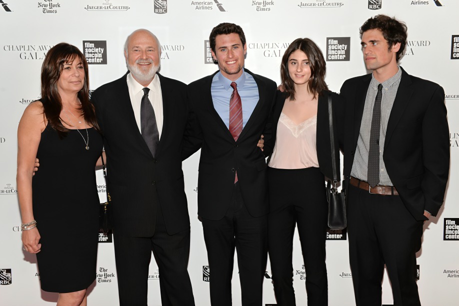 Autoridades investigan a familia de Rob Reiner