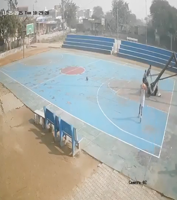 Menor muere aplastado por aro de básquetbol
