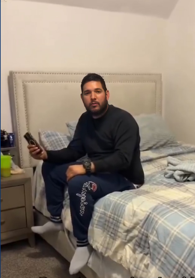 Redes critican reacción de hombre al ver a su esposa con lencería