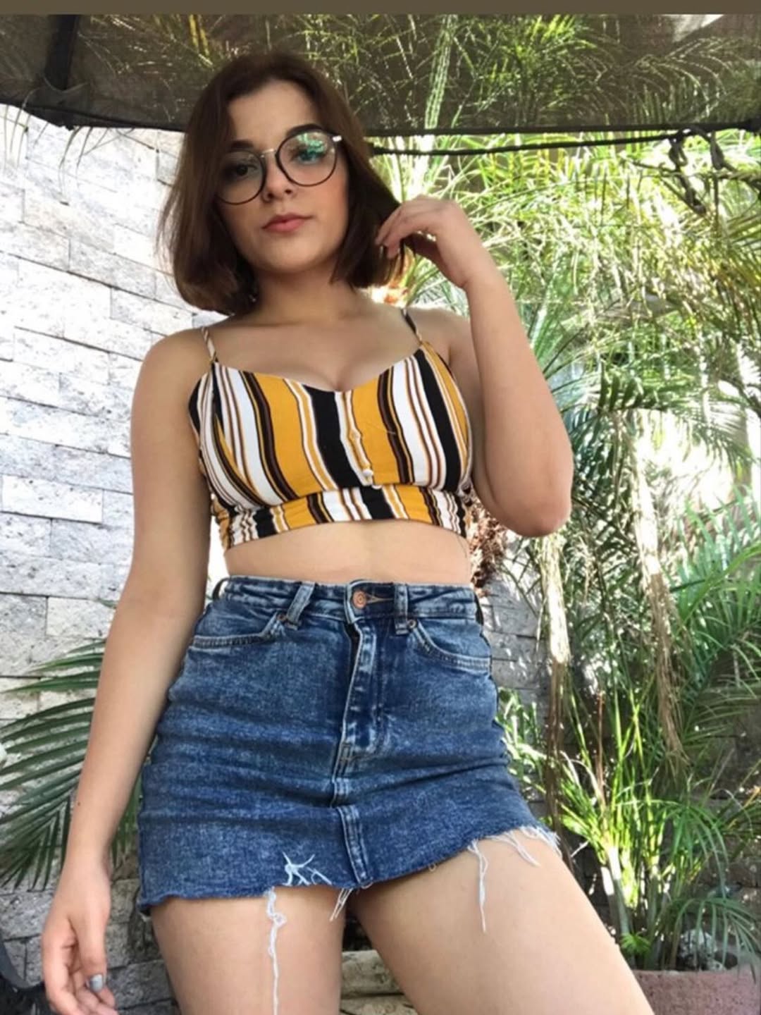 Karely Ruiz se une al trend 2016 con fotos