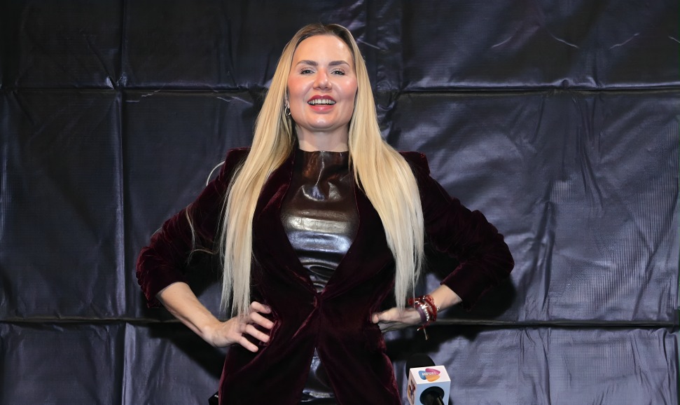 Michelle Vieth reaparece con cambio de look