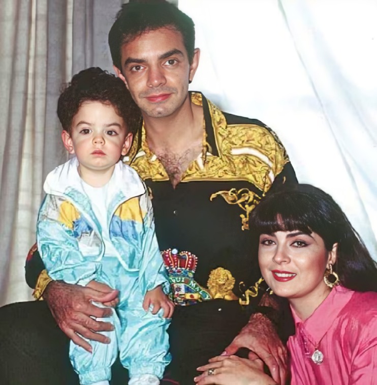 Victoria Ruffo llama padre ausente a Eugenio Derbez