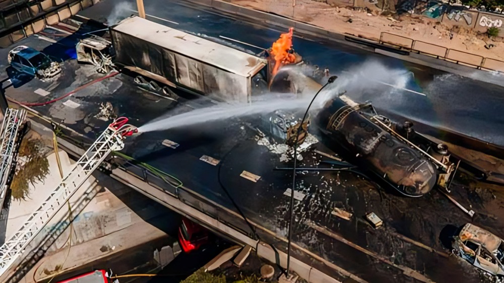 Pipa de gas explota en Chile