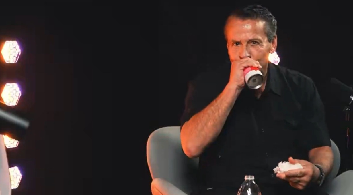 Alfredo Adame lanza polémico comentario en entrevista